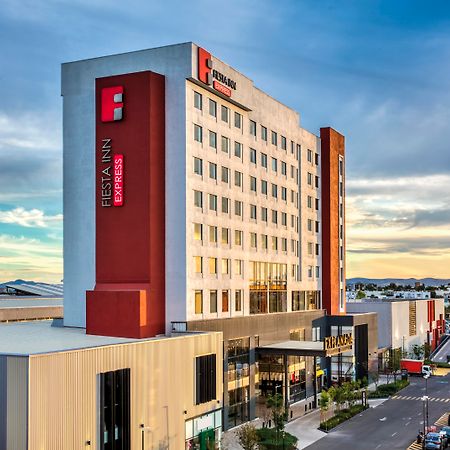 Fiesta Inn Express Puebla Explanada Bagian luar foto