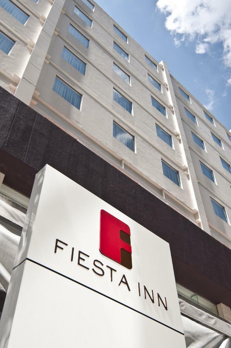 Fiesta Inn Express Puebla Explanada Bagian luar foto